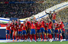 家足球发展 家足球发展